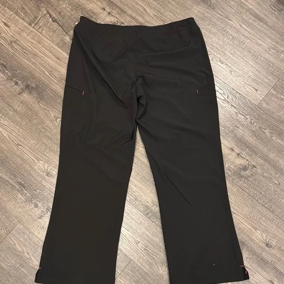 Smitten Scrub Pants - Picture 4 of 7